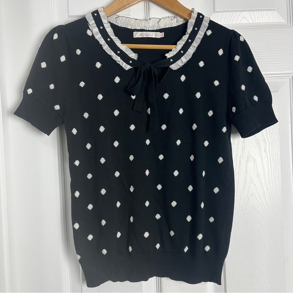 Black and White Dot Tie-Neck Short Sleeve Blouse